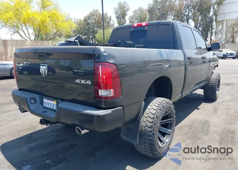 2015 Ram 1500 Sport из США, поврежденный, VIN 1C6RR7UT1FS684460